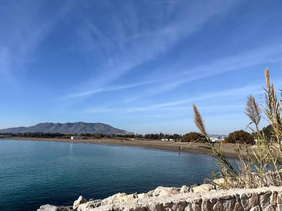 Espectacular Apartamento Junto Al Mar, Con Piscina En Málaga Kültér fotó